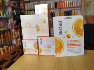 Dr Rashel facial set for that brightening face.